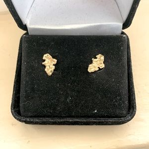 10kt gold earrings.